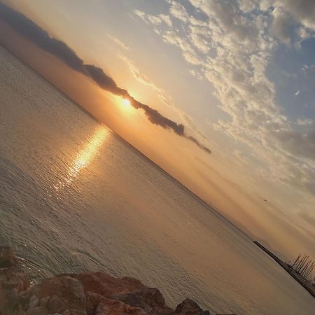 Love Travel Athens Apartments エクステリア 写真