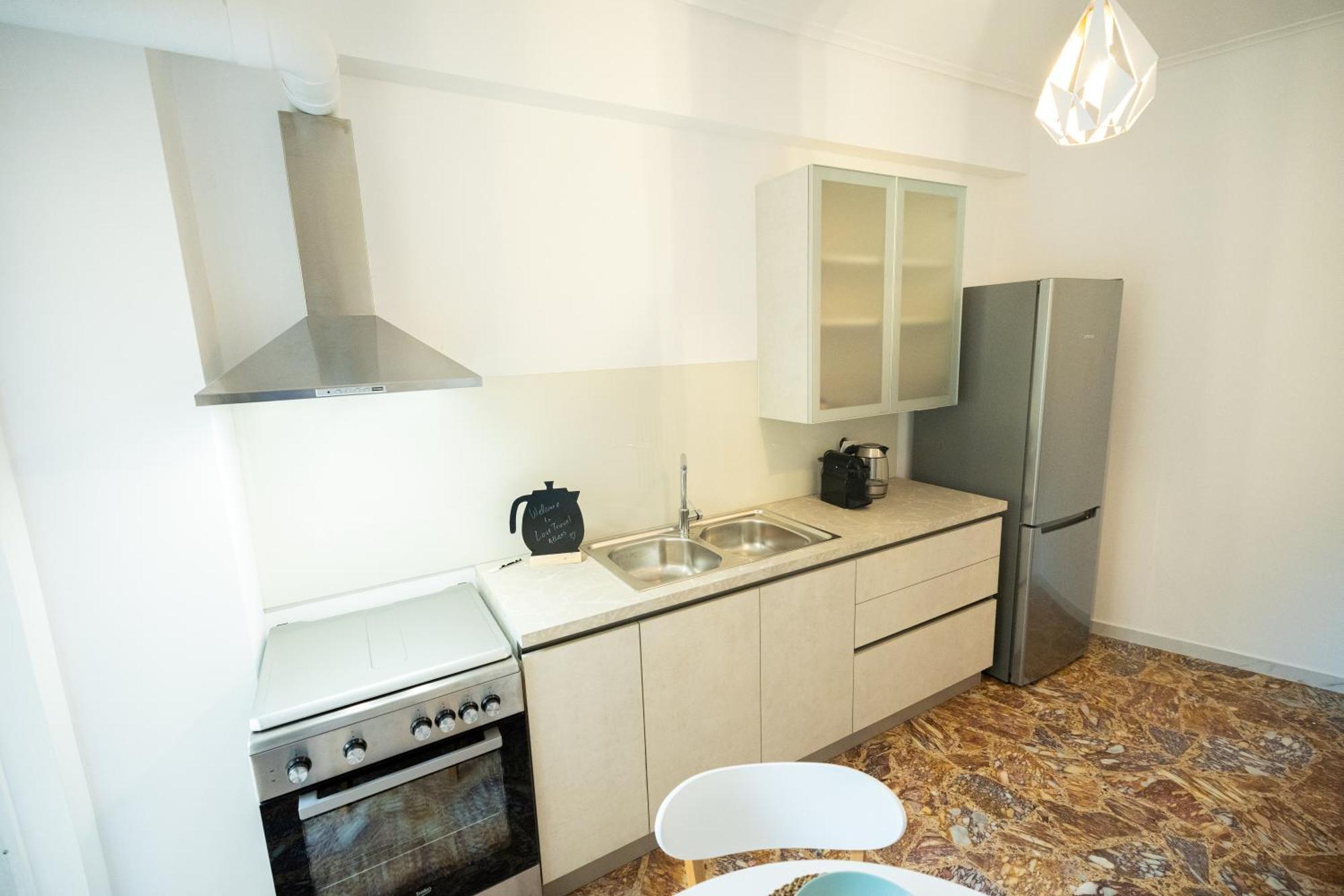 Love Travel Athens Apartments エクステリア 写真